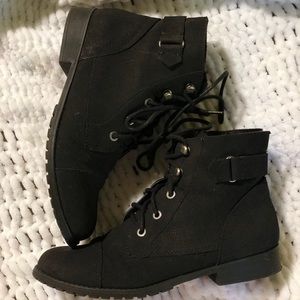 Madden girl black boot